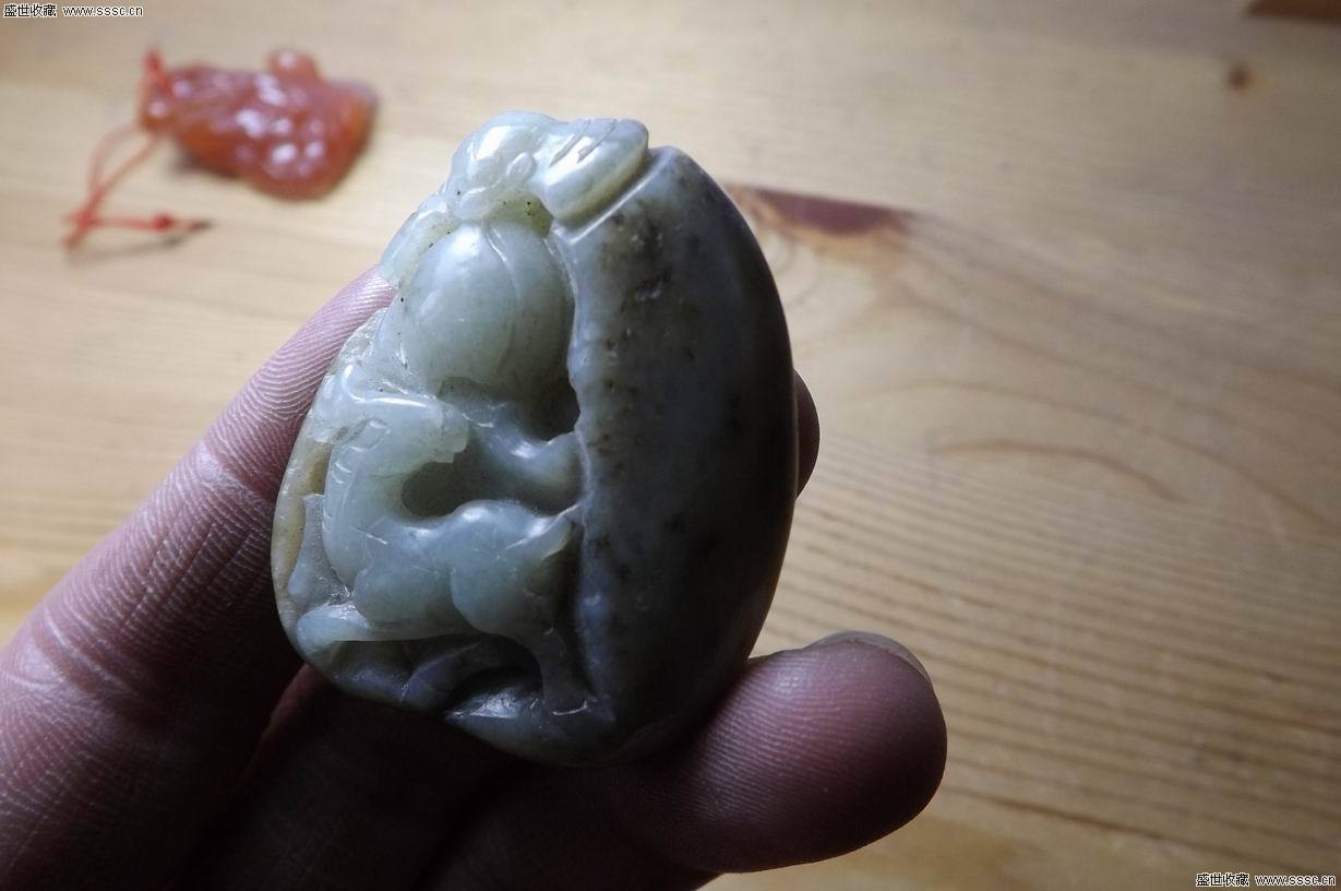 【三亿体育】800美元别嫌贵戴森制造可以亮40年的LED台灯(图1) 三亿体育